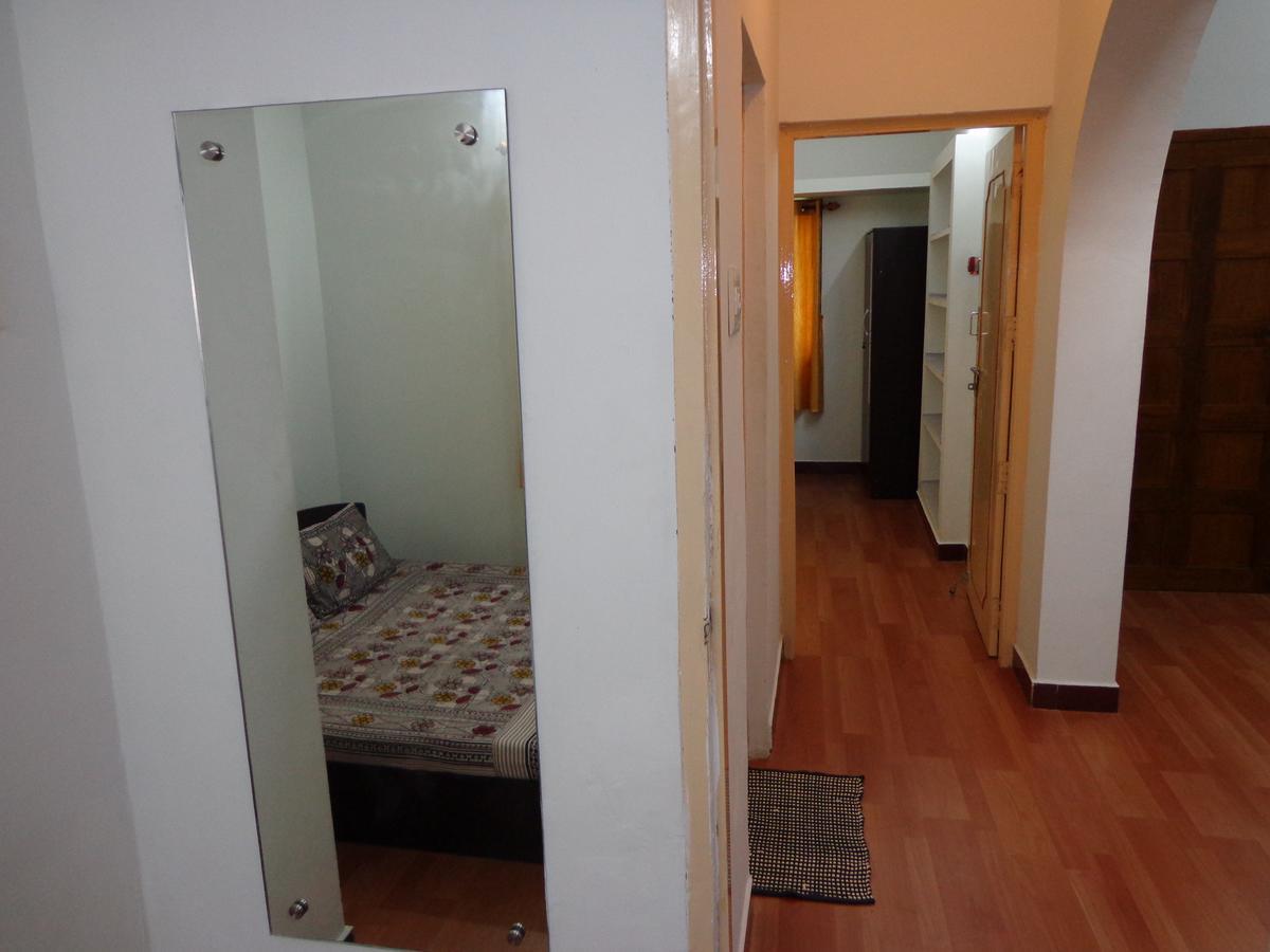 Remisha Service Apartments Ченнаи Номер фото